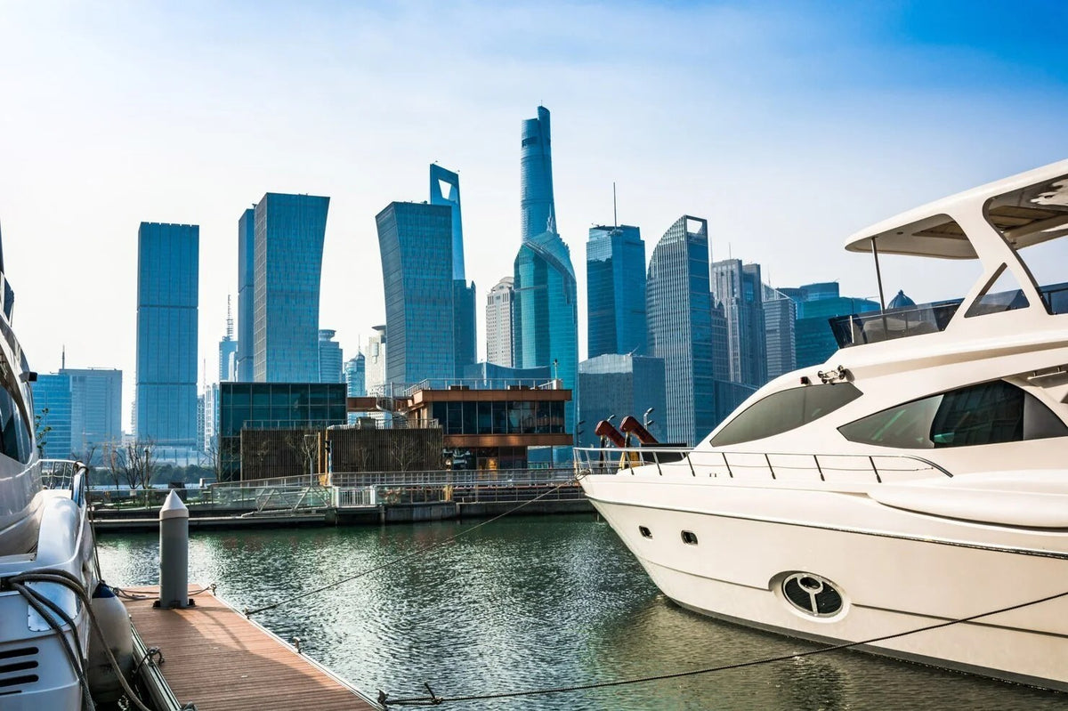 Guida alle gite in barca a Dubai Marina: come scegliere il viaggio, l'itinerario e l'orario più adatti alle vostre esigenze.